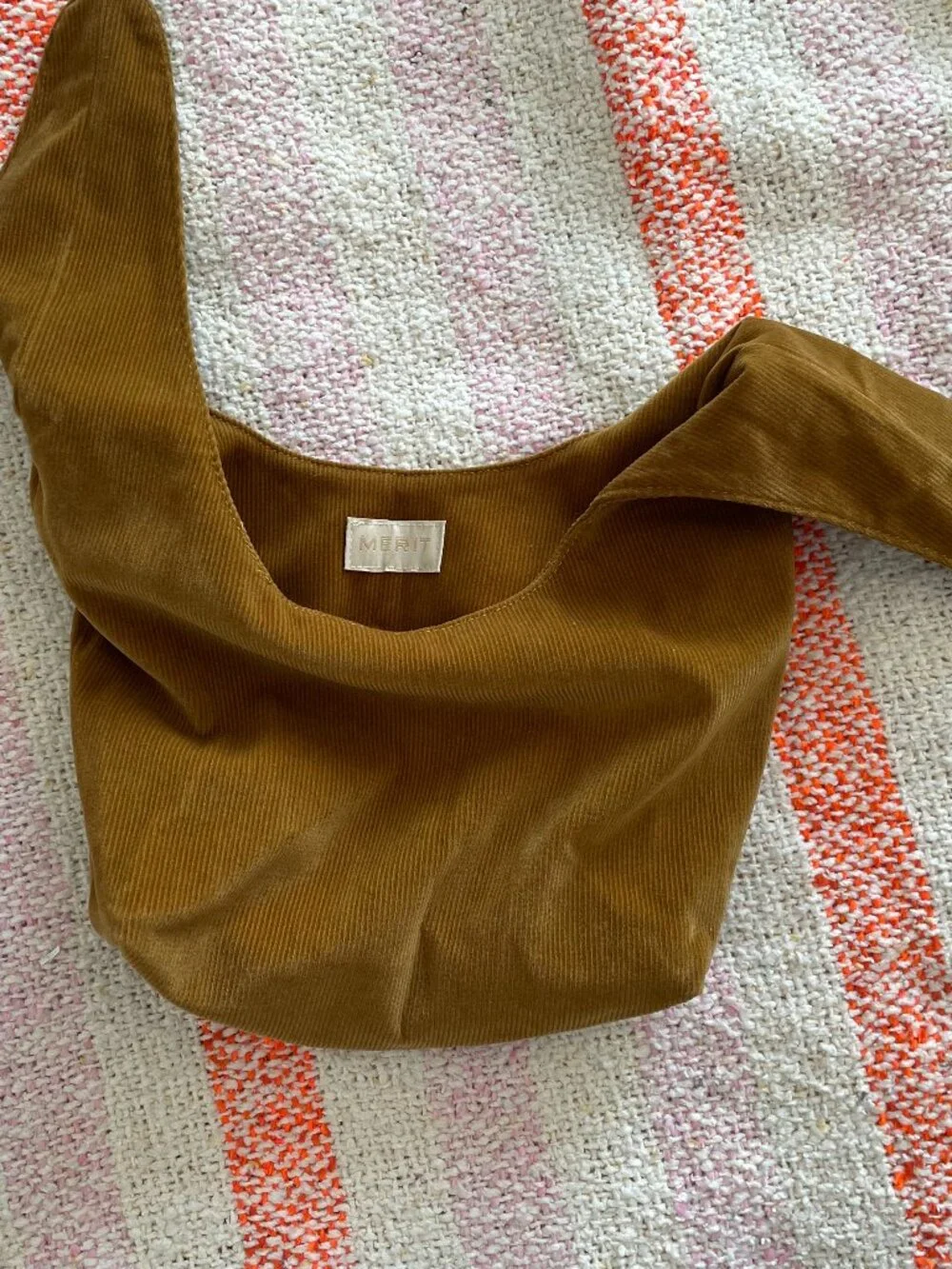 MERIT Brown Corduroy Makeup Pouch NEW - Picture 1 of 3